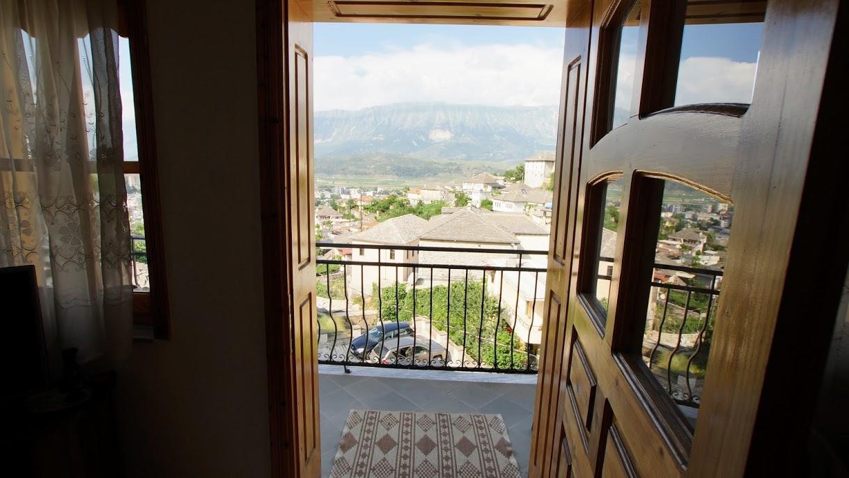 The Home Of Diplomacy Gjirokastër Dış mekan fotoğraf